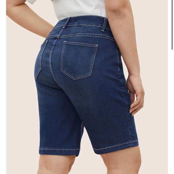 Bloomchic Very Stretchy High Rise Dark Wash Denim Shorts us 12 - Picture 3 of 6